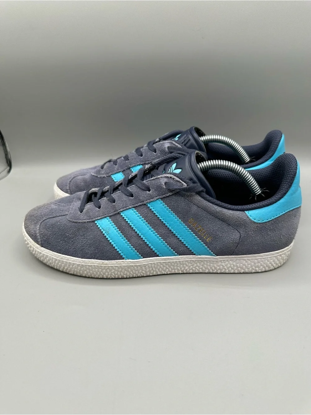 Adidas Originals Gazelle Blue Suede Sneakers Women 7.5 Men 6